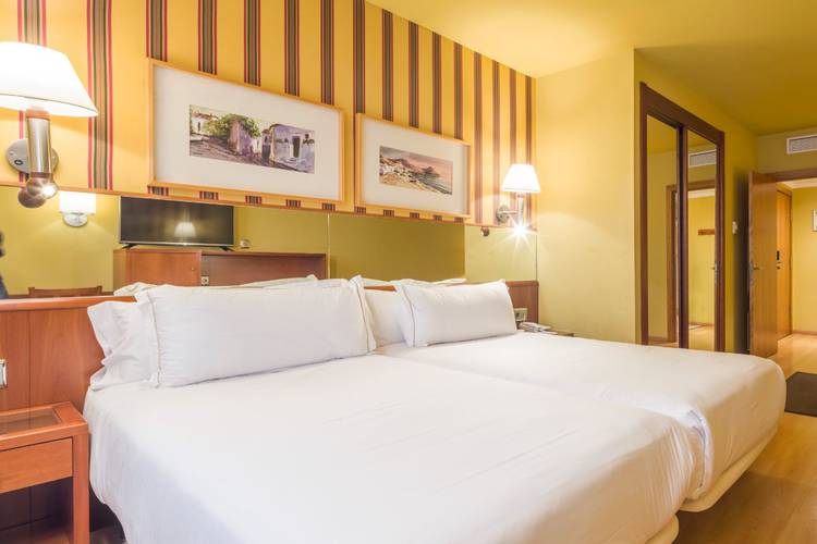  Hotel ILUNION Les Corts – Spa Barcelona
