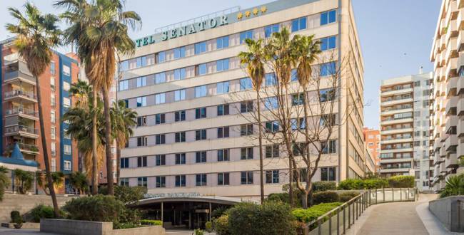 Fachada Hotel ILUNION Les Corts – Spa Barcelona Fachada Hotel ILUNION Les Corts – Spa Barcelona