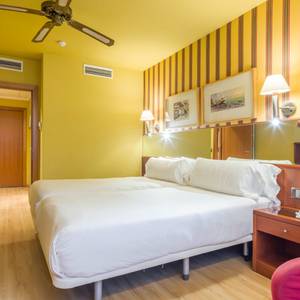 Habitación superior Hotel ILUNION Les Corts – Spa Barcelona