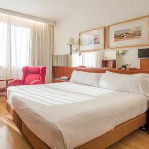 Habitación doble Hotel ILUNION Les Corts – Spa Barcelona