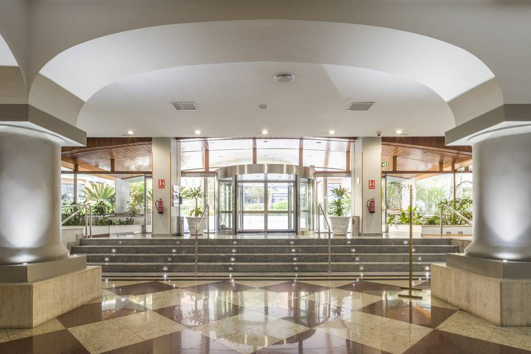 Fachada Hotel Ilunion Les Corts Spa Fachada Hotel Ilunion Les Corts Spa